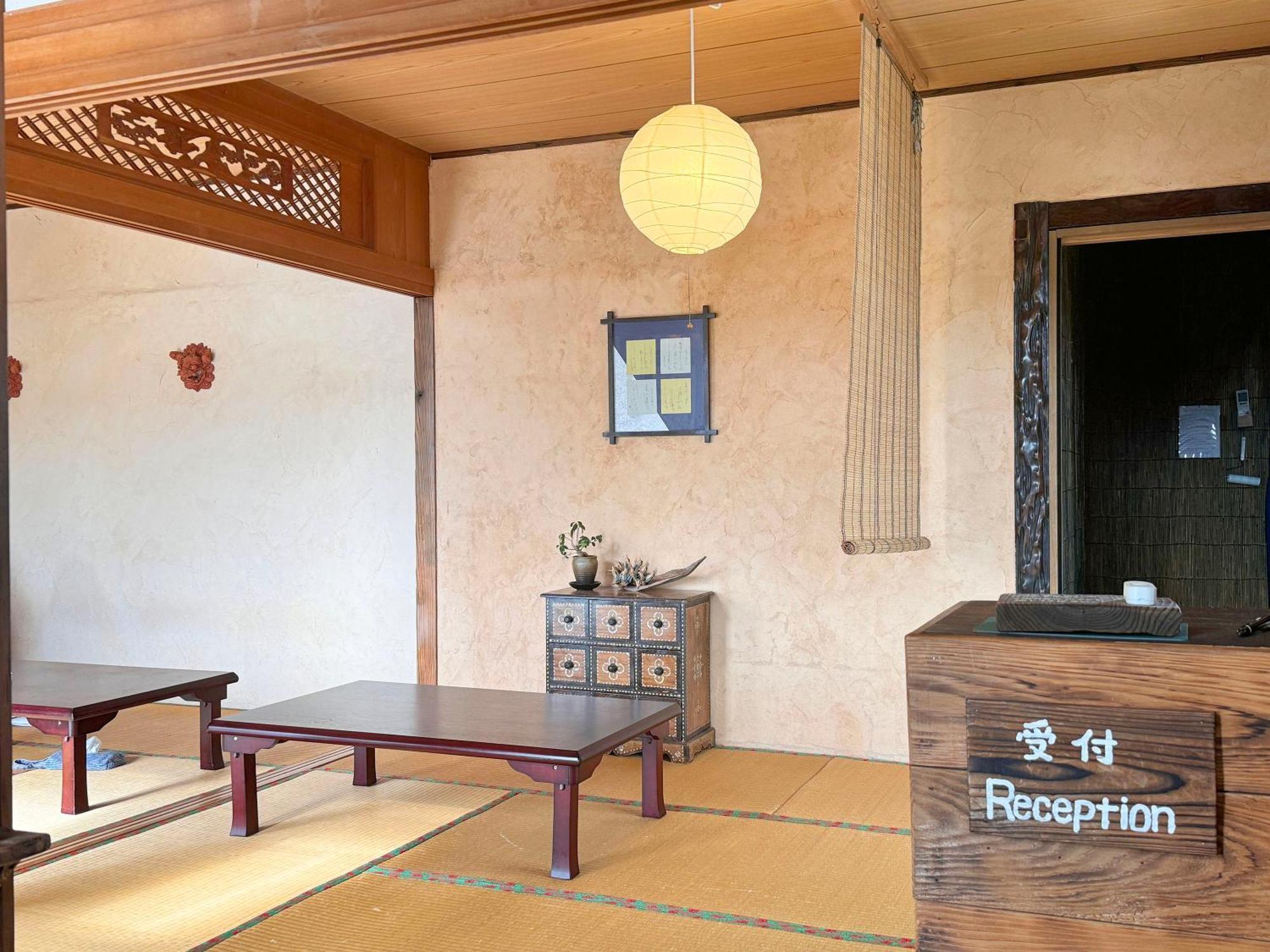 Guesthouse Asibina Ishigaki  Extérieur photo
